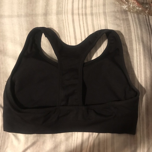 Puma sports bra. - Picture 3 of 3
